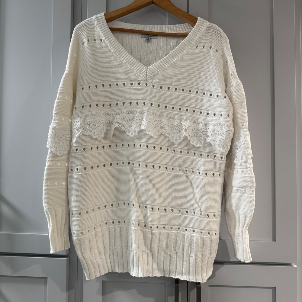 White Birch Oversized Chunky Lace Detail V-Neck White Knit Sweater Women's Small